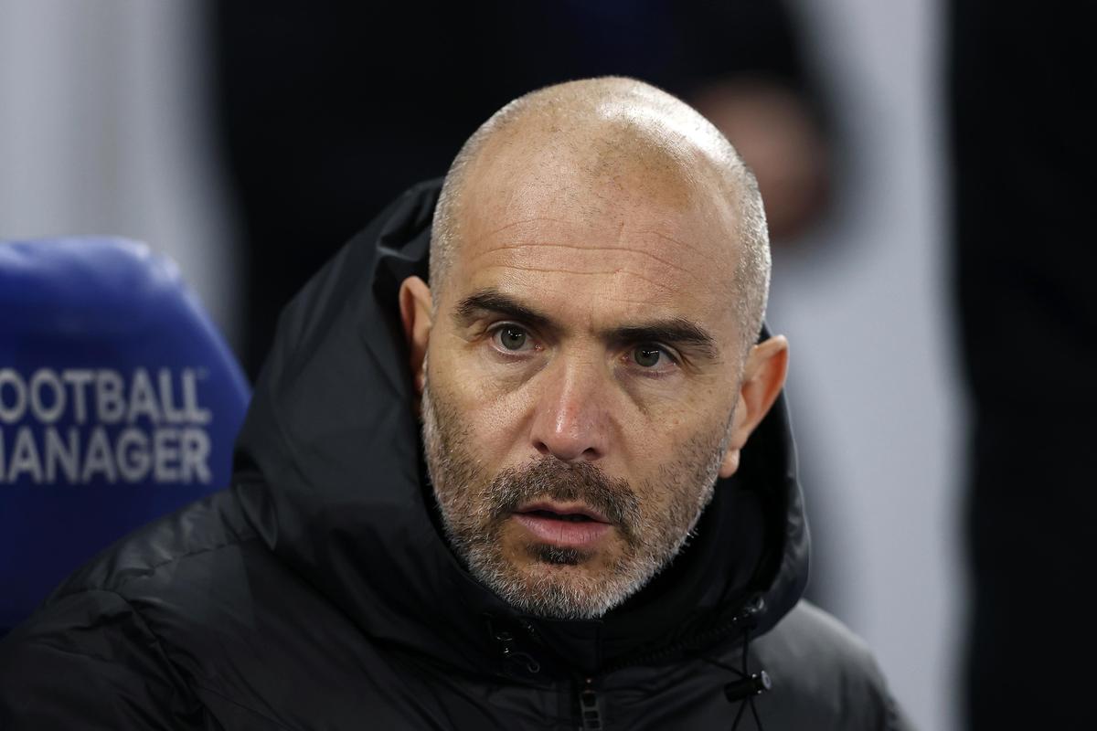 太阳报：马雷斯卡被拍到比赛中挠动下体，引发球迷热议与调侃